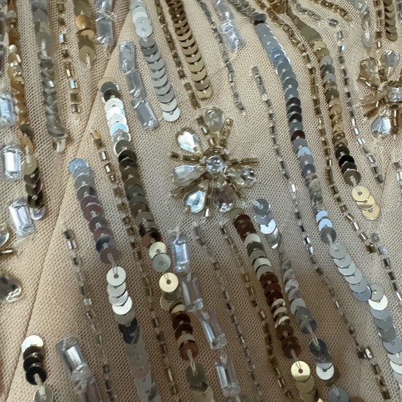 MAC DUGGAL EMBELLISHED FLORAL DETAIL ONE SHOULDER GOWN 93739 Size 4 worn once - Picture 3 of 9